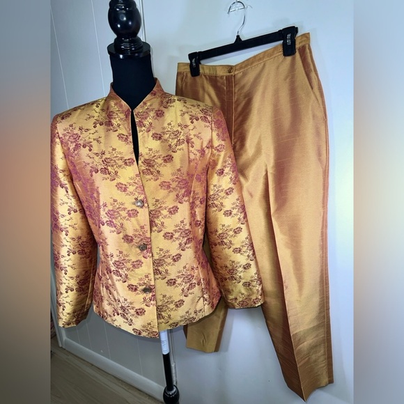 VINTAGE Gold Floral Brocade Jacket and Pants Set - Picture 1 of 10